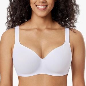 Everyday Wireless T-Shirt Bra in White